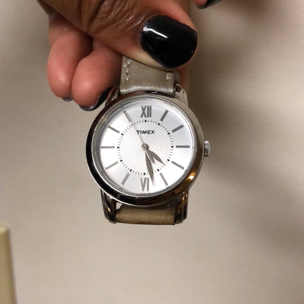 Women’s Timex Watch - Picture 3 of 3